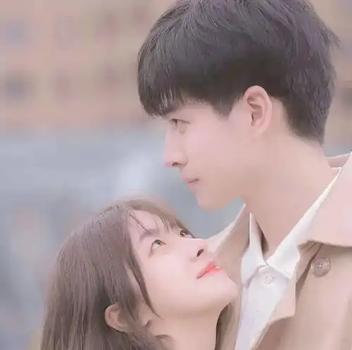  和对象换情侣头像啦εiз