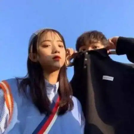  搞怪的情侣走到一起才是般配,搞怪的情侣头像一对