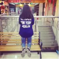 qq闺蜜头像四人四张背影带子