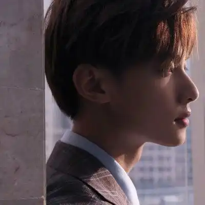  深不过真情,凉不过人心,美不过回忆