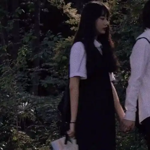  情侣头像.letmedownslowly