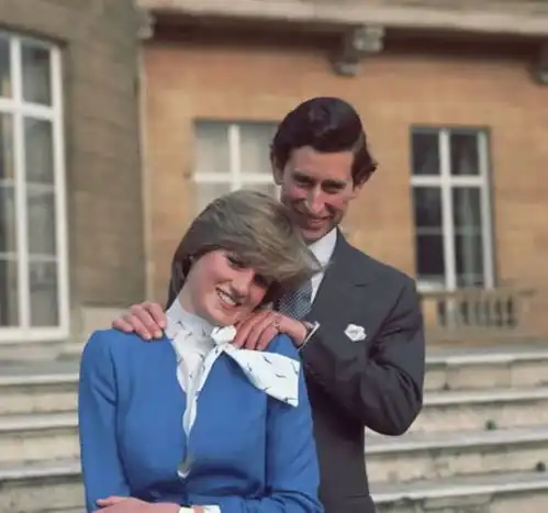  戴安娜20岁成王妃,婚礼现场寻找情敌卡米拉,婚姻破裂早现端倪