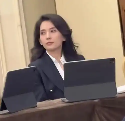  离婚不到半年,汪峰被曝光恋上90后女网红美女为何偏爱老男人