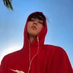  快手网红红色头像一组荧光红色系男生快手专用清晰头像