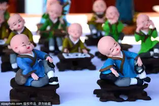  民间艺人创作十八童子学艺软陶表情呆萌