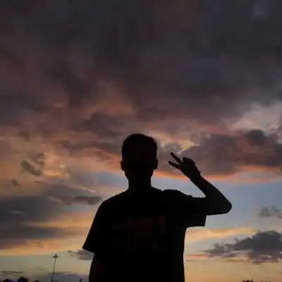  微信情侣头像图片大全背影,总是生生不息的爱着你