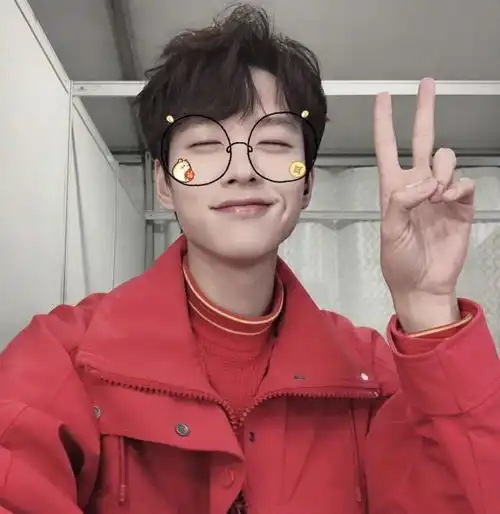  明星上综艺也借衣服魏大勋坦言自己不敢借,怕弄脏赔不起,笑哭