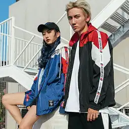  薄款欧美街头冲锋衣拼接休闲风衣连帽外套男女情侣装