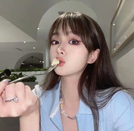  我和同事钓虾,我救了一个落水的美女她未婚夫说你摸我老婆