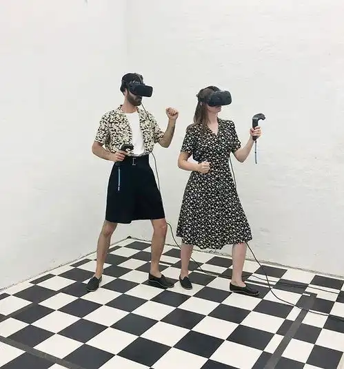  这波狗粮你吃了吗这对法国ins网红教你如何穿出高级情侣装