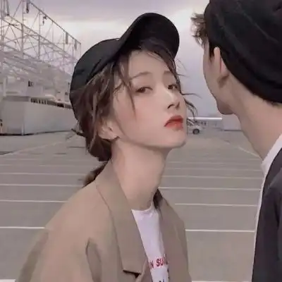  2021跨年秀恩爱的港风意境情侣头像幸福就是找一个温暖的人过一辈子