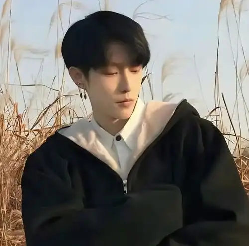  10年前是宁愿坐宝马车里哭,10年后是奔驰抢女人结婚同居分手万彩礼网易订阅