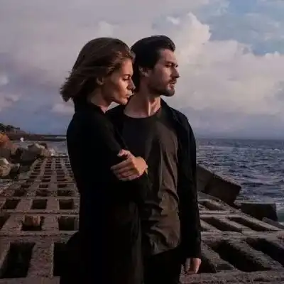  qq情侣欧美头像,你若安好便是晴天