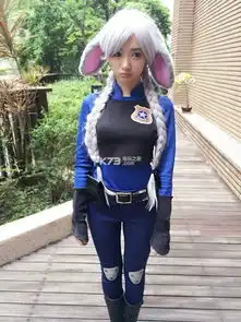  超清纯台湾lol美女主播晒私照猜猜她的职业是