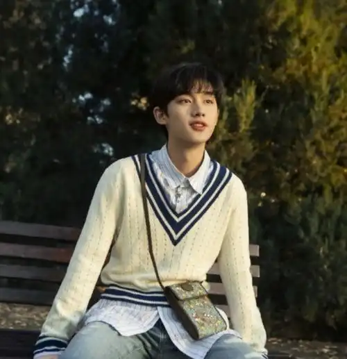  时代峰峻否认丁程鑫恋爱时代峰峻再发声明否认丁程鑫恋情没有恋爱没有同游