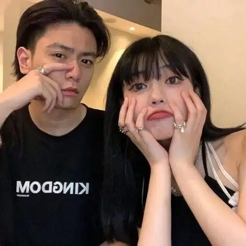  这波情侣头像太甜了