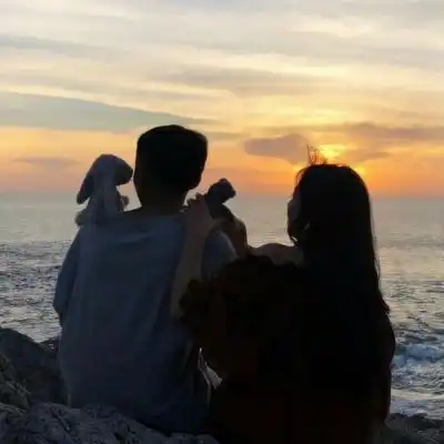  2023最新温馨浪漫真人情侣头像