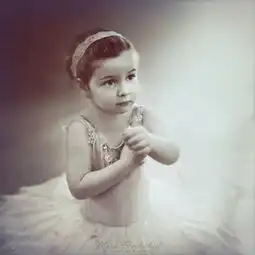  复古温馨的儿童摄影宝贝我们去哪儿