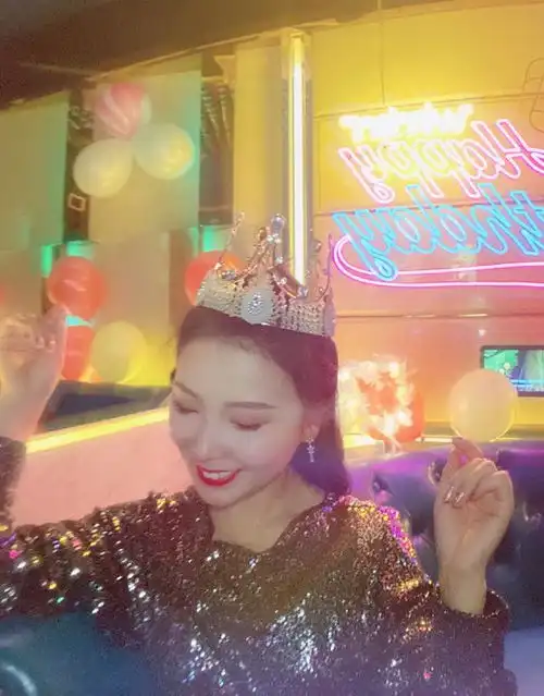 最美高低杠公主,退役后发育太好逆袭变女神,今28岁感情无人敢问