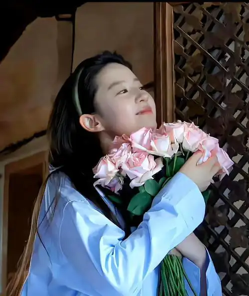  高低颅顶对一个的颜值影响有多大看刘亦菲和胡冰卿就知道了