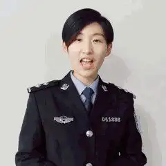 这组民警参演的表情包,到底是啥样
