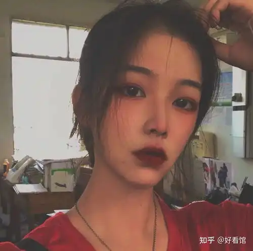  文艺情侣头像复古风唯美复古森系女生头像动漫港味ins风头像女生头像复古港风港风复古女生头像微笑中世纪复古风头像女ins女头复古港风港风女头像图片复古女生头像惊艳热门复古