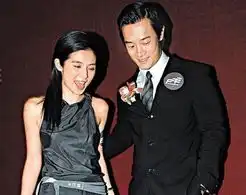  39岁杨采妮微博宣布婚讯揭19年情路欲低调完婚