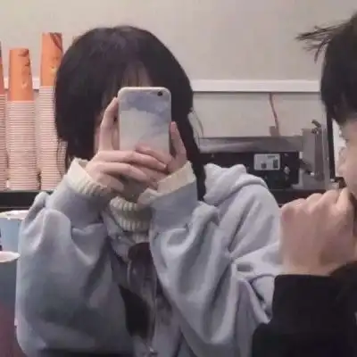  特别霸气的女生官宣文案