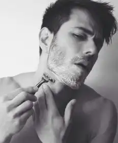  胡歌变身帅大叔性感胡茬狂撩少女心