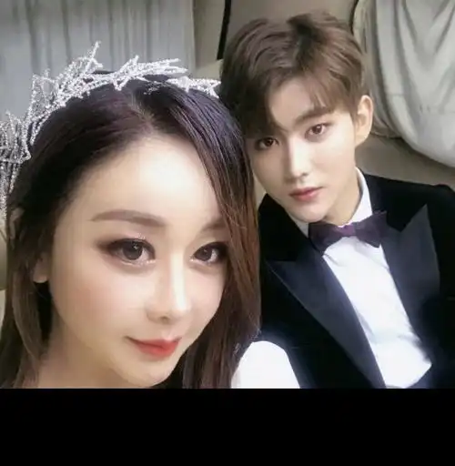  中国富二代与韩国女星,相差18岁的姐弟恋,爱情跟年龄无关