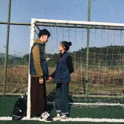  念七暗系ins一对两张情侣真人头情侣头像我要个性网