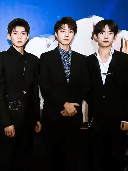  时代峰峻为马嘉祺挽尊拉tfboys和队友出场,还间接撇清责任