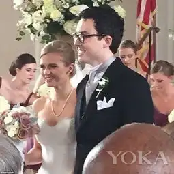 皇室策划连办三场百万婚纱瞧瞧人家大亨嫁女儿