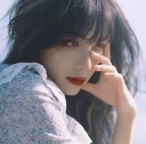 爆赞爆桃花的宝藏女头