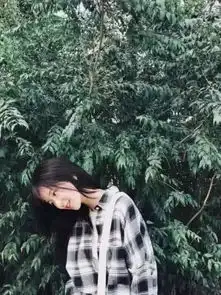 羞红脸闺蜜头像从见你第一面开始就知道,你这只猪不好养