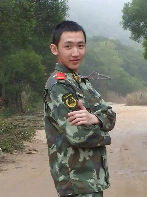  新兵哥哥求结伴去丽江旅行