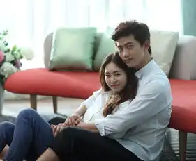  中国评论新闻结婚前夜情侣照泽演拥李妍熙入怀