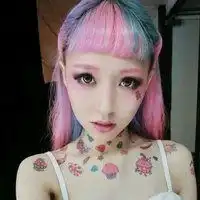  2019最潮最火女生头像原宿微信头像图片大全