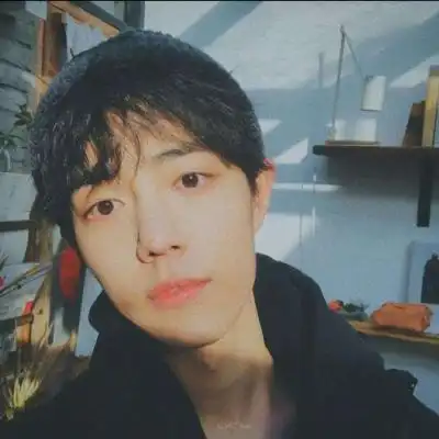  男生头像帅气阳光真人,世界冷清没有你不行