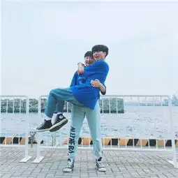  情侣头像一对两张唯美小清新2018我贪得无厌我想要你的一切