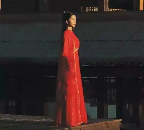 杨幂又一古装大剧来袭,男主是好闺蜜老公,收视不用担心了