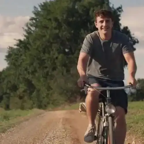  文艺好听的情侣个性签名