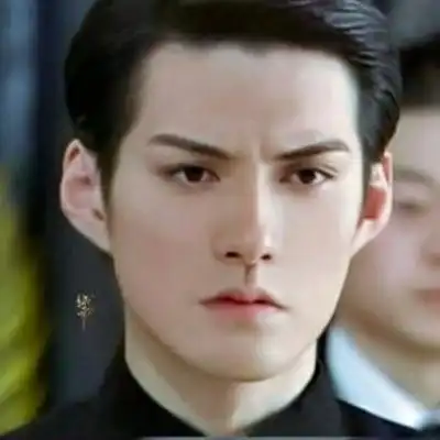  严宽严屹宽人间神颜谁家翩翩少男生头像我要个性网