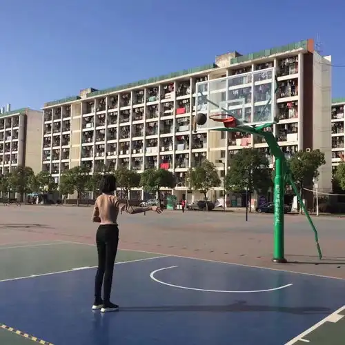  女生腿长是什么感觉