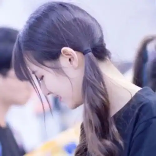  女生头像不仅仅是喜欢