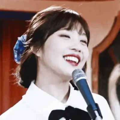 洛白成熟个性闺蜜女头姐妹一人两张唯美韩版意境