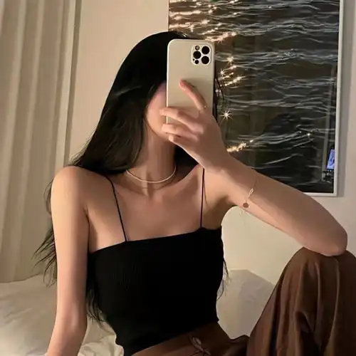 情侣头像你的每一条动态我都像在做阅读理解