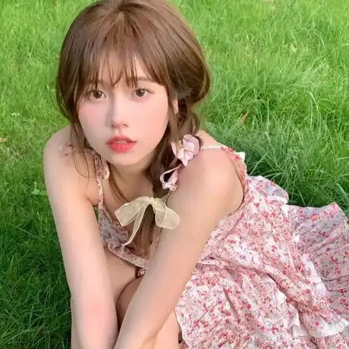  30张精致动人的优质女生头像