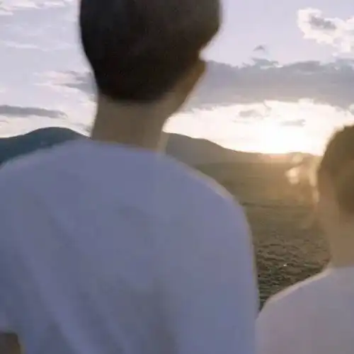  2023最新温馨安全感满满的真人情情侣头像我要个性网