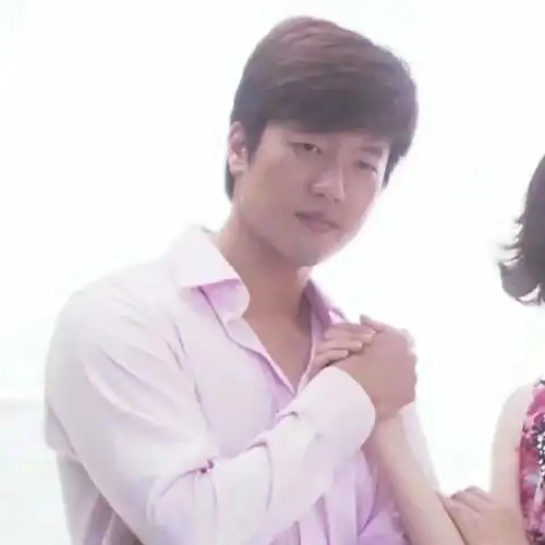  超级绝的微信头像爱辽